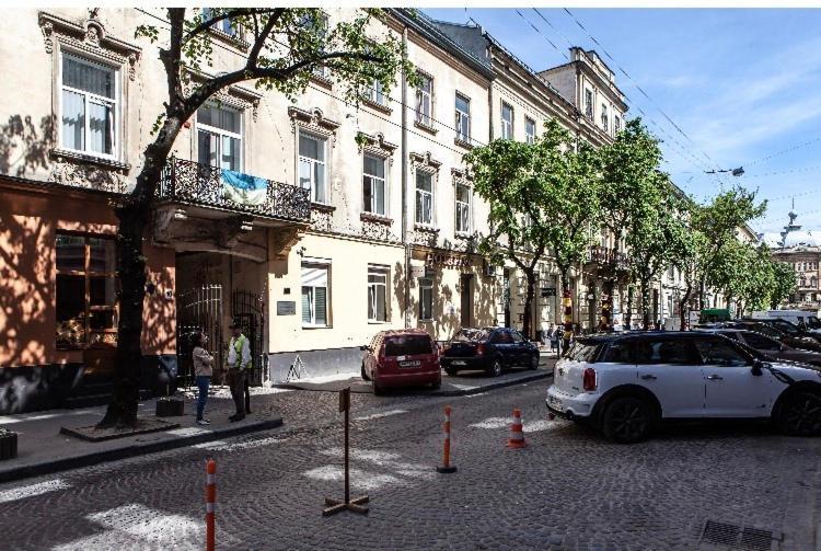 Two Level Appartment In The Centre Of Lviv Exterior photo